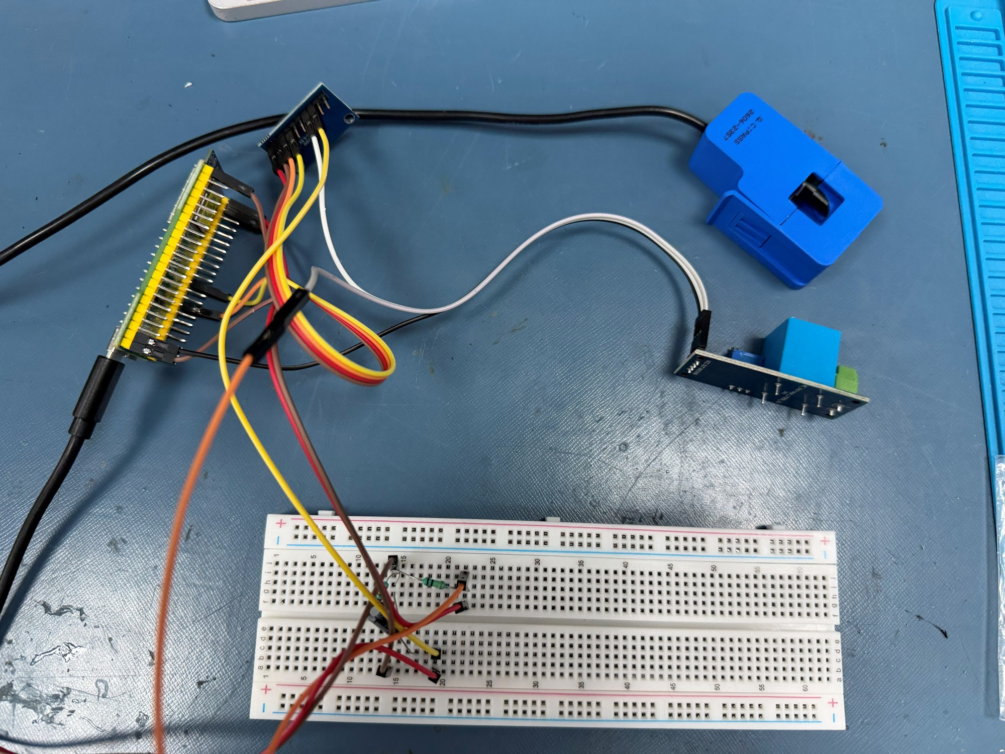 The supplied breadboard prototype from the power-quality meter project